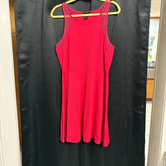 H&M Dresses & Skirts - 🖤H&M Vibrant Pink Sleeveless Mini Dress🖤